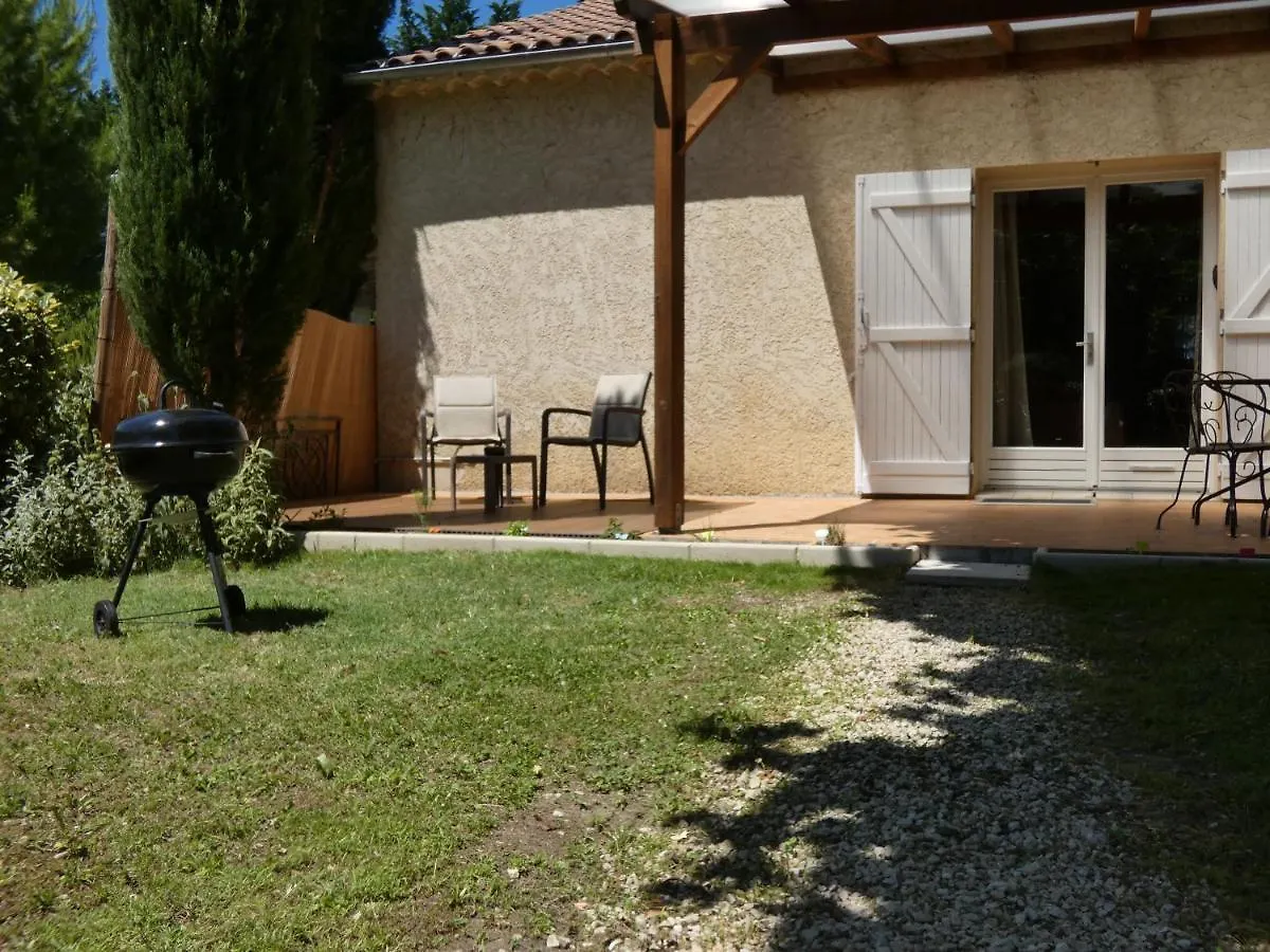 Mas Seraphin L'Isle-sur-la-Sorgue 3*,  France