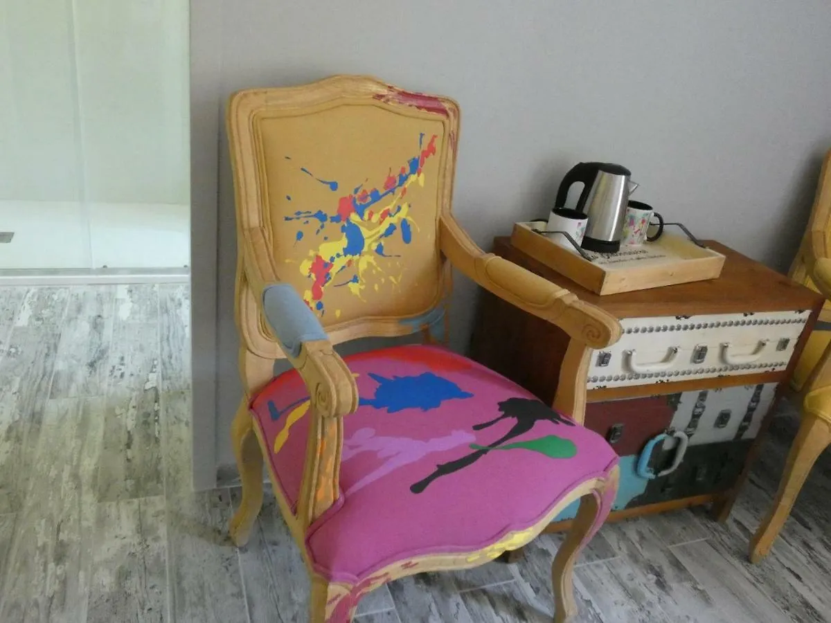 Mas Seraphin L'Isle-sur-la-Sorgue Guest house