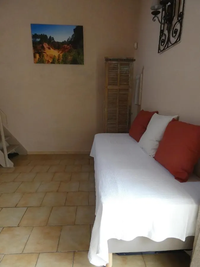 Mas Seraphin L'Isle-sur-la-Sorgue 3*,